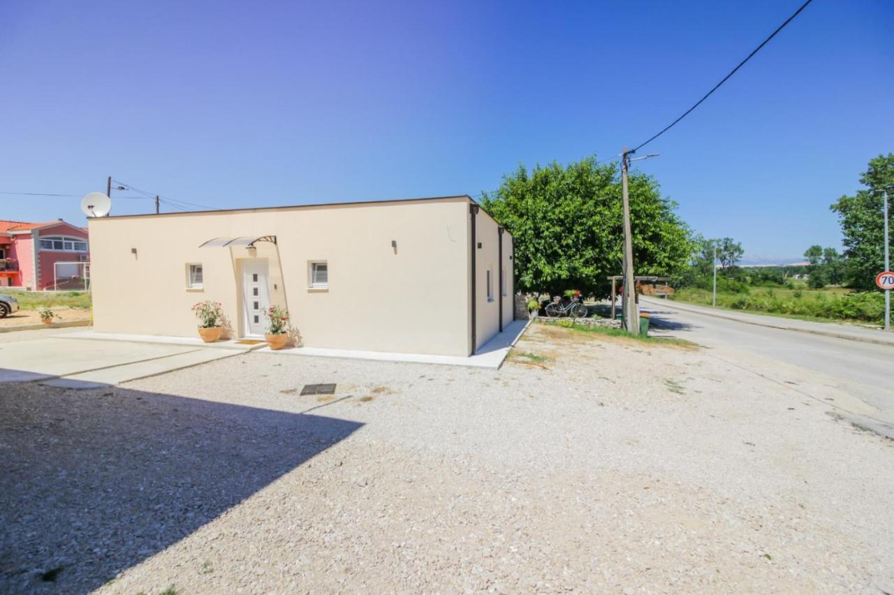Rooms Zemunik Donji Zemunik Εξωτερικό φωτογραφία
