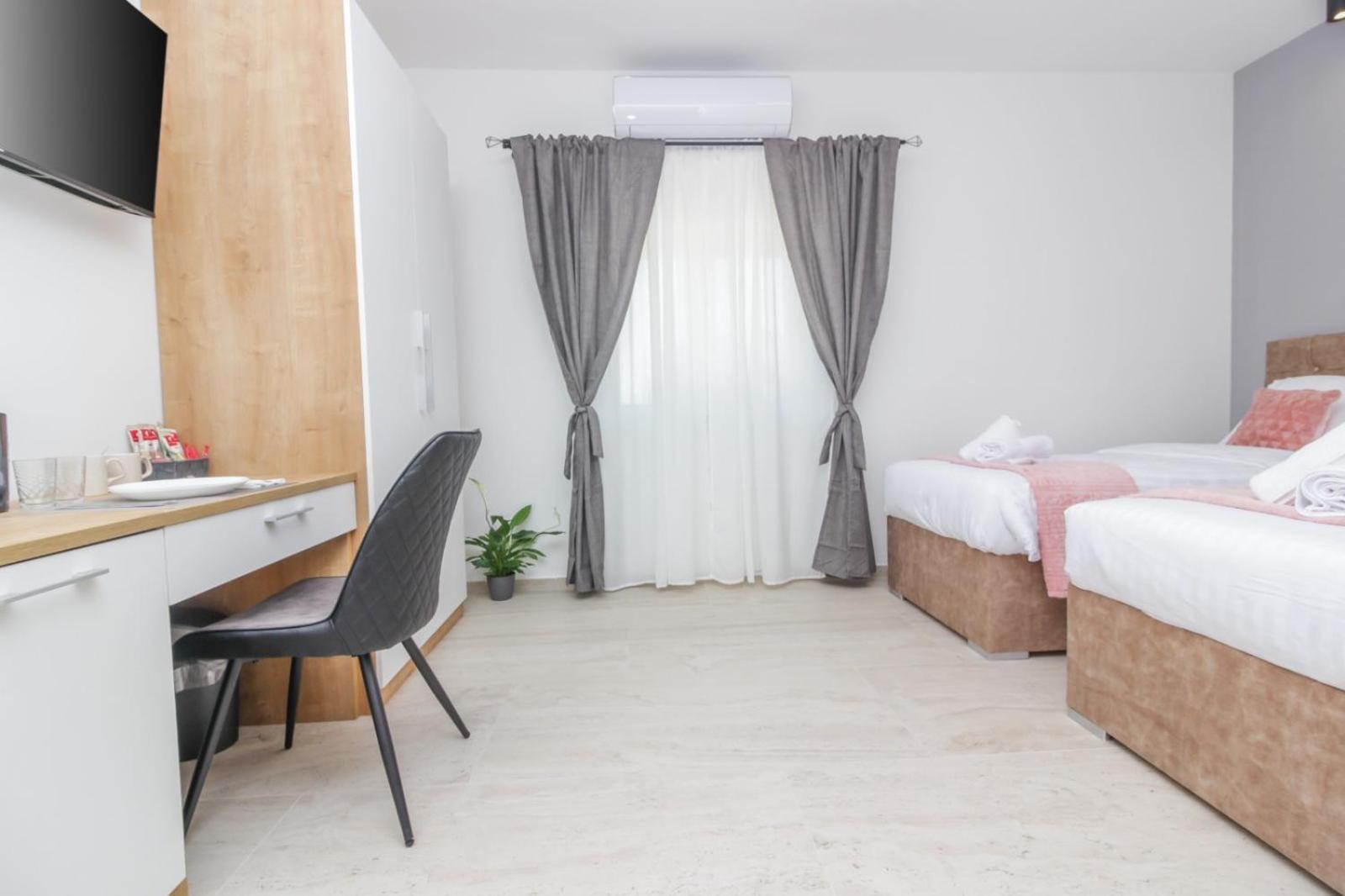 Rooms Zemunik Donji Zemunik Εξωτερικό φωτογραφία
