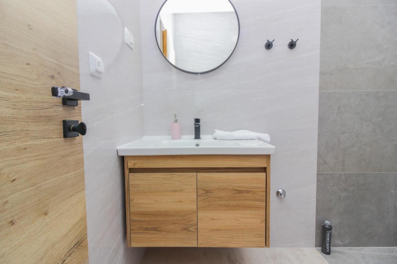 Rooms Zemunik Donji Zemunik Εξωτερικό φωτογραφία